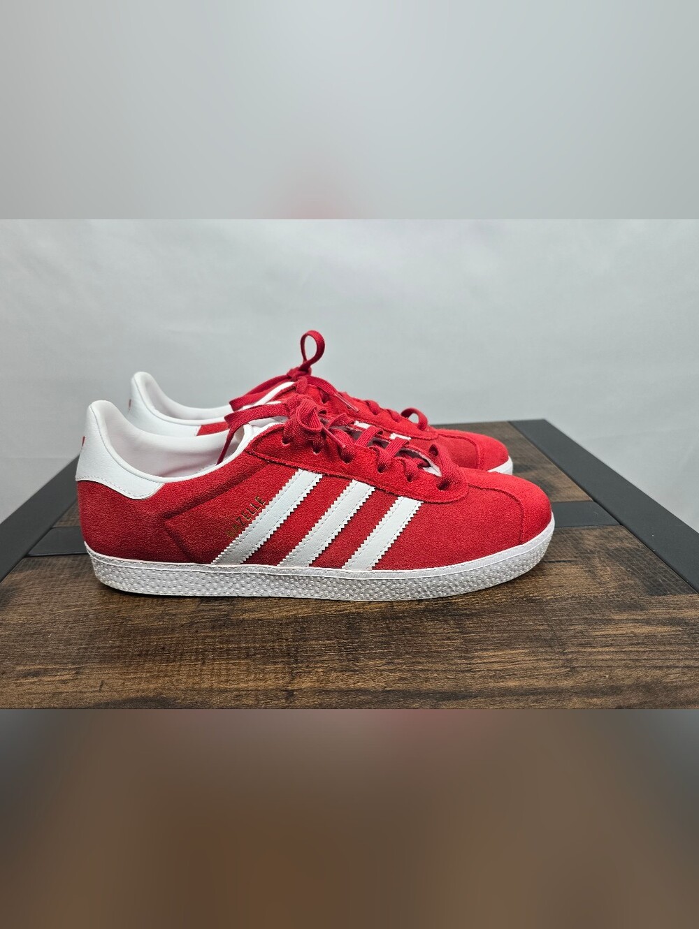Adidas Men's Gazelle Shoes Size 7 View 2